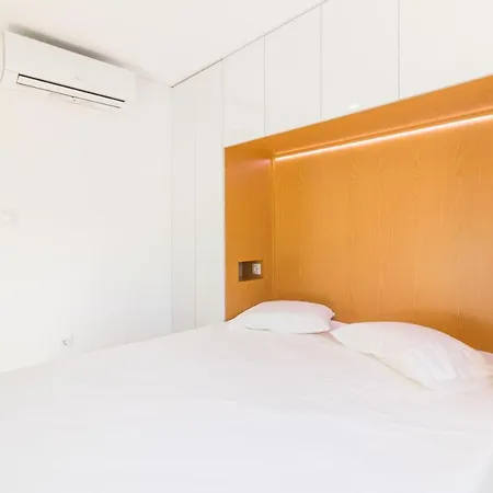 Hotel Red House Douro River Marina
