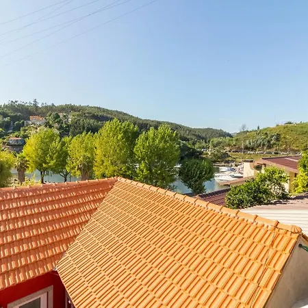 Red House Douro River Marina