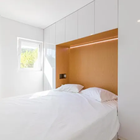 Red House Douro River Marina 4*