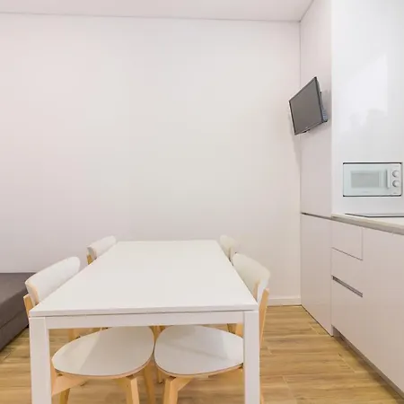Hotel Red House Douro River Marina 4*