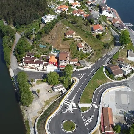 Red House Douro River Marina 4*