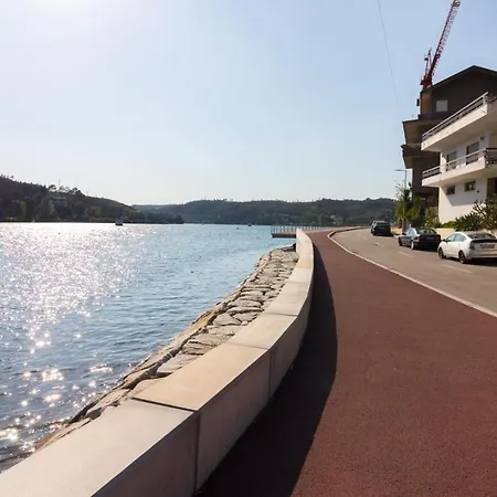 Red House Douro River Marina 4*