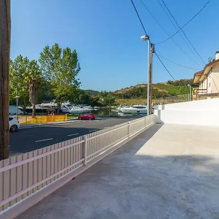Red House Douro River Marina 4*