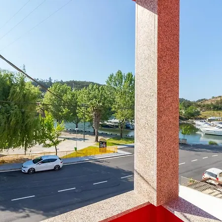 호텔 Red House Douro River Marina 곤도마르