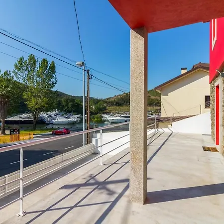 Red House Douro River Marina 4*